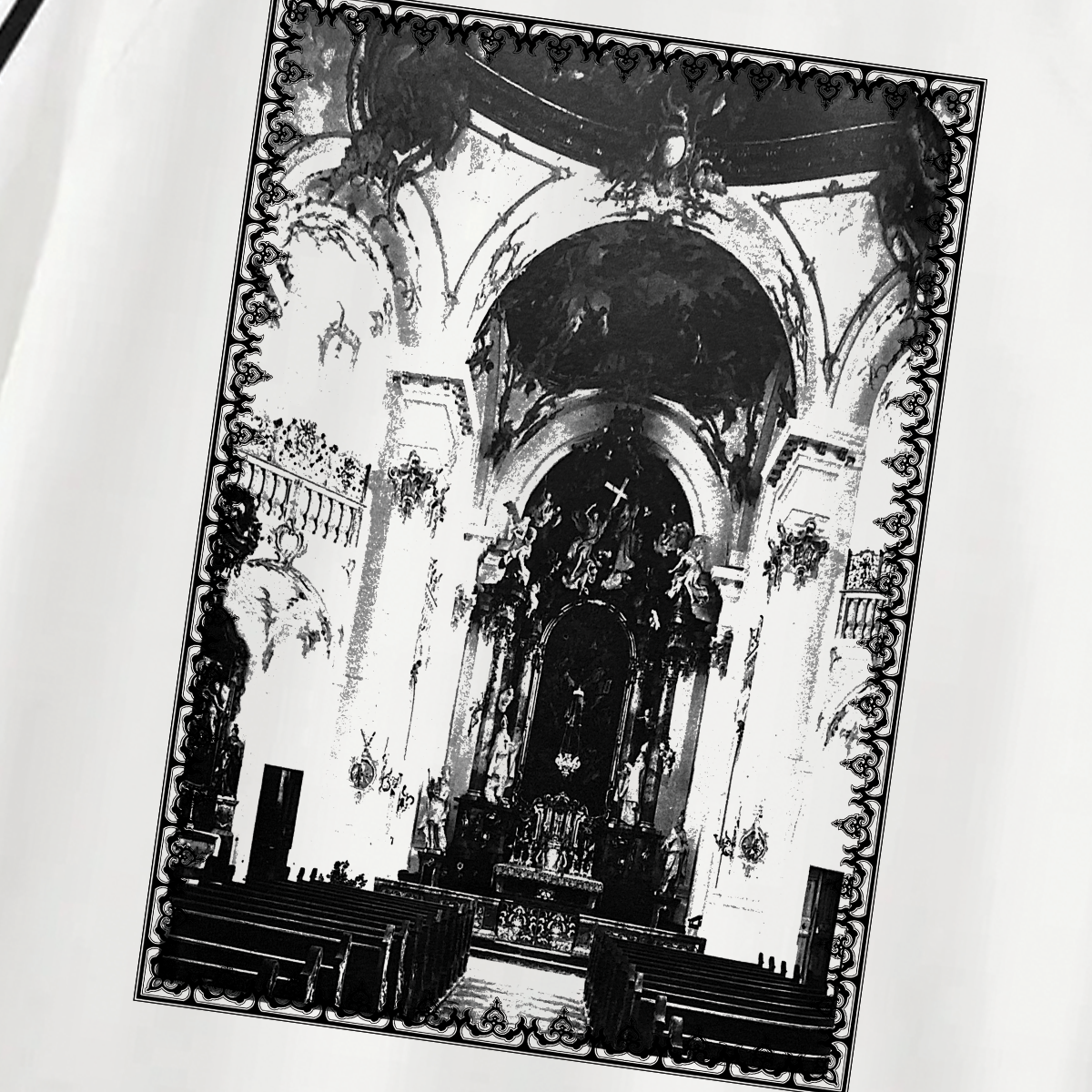 THE ALTAR COLLARED CREWNECK IN WHITE