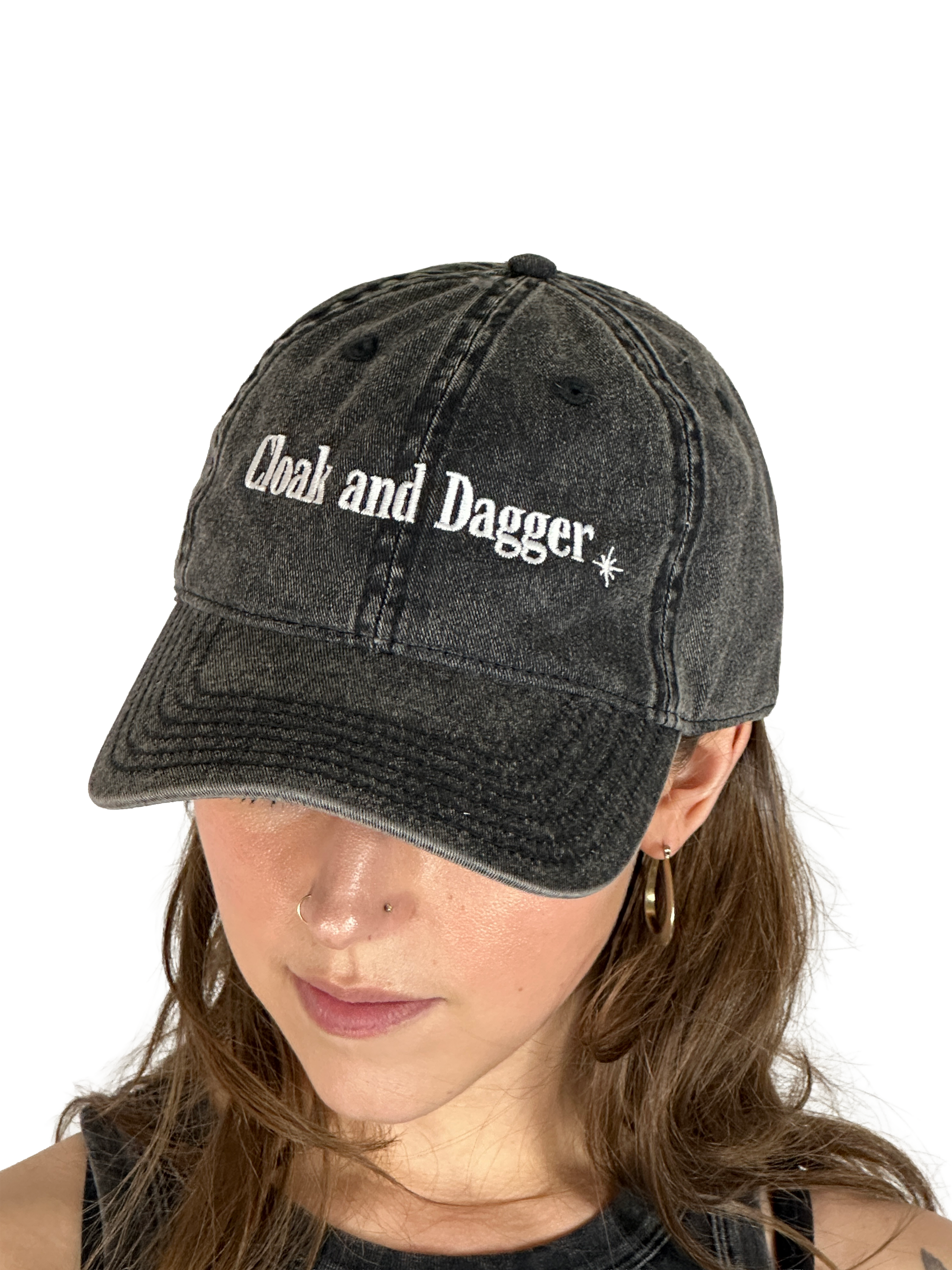 EMBROIDERED LOGO HAT IN WASHED BLACK